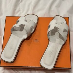 Hermes Orans White 37